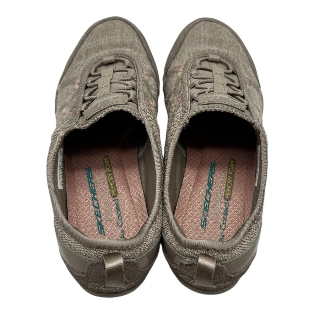 Skechers Relaxed Fit Memory Foam Slip On Shoes Womens 6.5 Taupe Slip On Sneakers